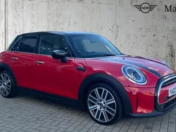 Red Used 2022 Mini Cooper Exclusive Hatchback | £18,840 (Fair price)