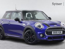 Blue Used 2019 Mini Cooper S Hatch Hatchback | £17,250 (Fair price)