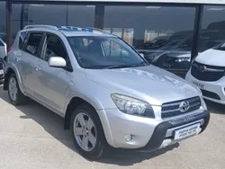 Silver with black leather heated electric seats Used 2008 Toyota RAV4 T1 SUV | £3,995 (Fair price)