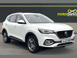 White Used 2022 MG HS Excite SUV | £12,400 (Fair price)