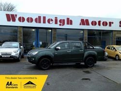 Green Used 2015 Isuzu D-Max Pickup | £12,995 (Fair price)