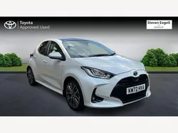 White Used 2023 Toyota Yaris Hybrid Hatchback | £17,405 (Fair price)