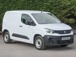 White Used 2023 Peugeot Partner Premium MPV | £12,950 (Fair price)
