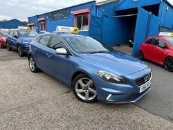 Blue Used 2016 Volvo V40 R-Design Estate | £5,995 (Good price)