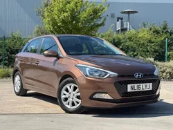 Brown Used 2016 Hyundai i20 SE Hatchback | £4,899 (Fair price)