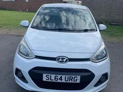 White Used 2015 Hyundai i10 SE Hatchback | £3,850 (Good price)