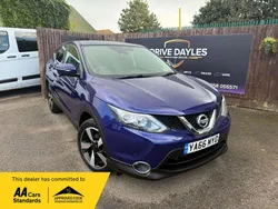 Blue Used 2016 Nissan Qashqai N-Connecta SUV | £10,999 (Fair price)