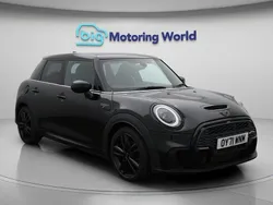 Black Used 2021 Mini Cooper S Hatch Hatchback | £17,400 (Fair price)