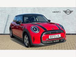 Chili red Used 2022 Mini Cooper Classic Hatchback | £18,250 (Fair price)