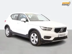 White Used 2019 Volvo XC40 Momentum SUV | £17,695 (Fair price)