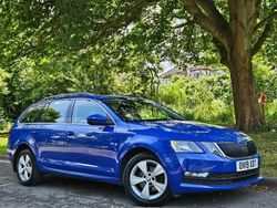 Blue Used 2019 Skoda Octavia SE Technology Estate | £11,095 (Fair price)