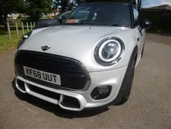 White silver Used 2019 Mini Cooper Hatch Hatchback | £12,450 (Fair price)
