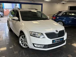 White Used 2013 Skoda Octavia Elegance Estate | £4,990 (Fair price)