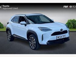 Used 2025 Toyota Yaris Hybrid Design Estate | £22,449 (Good price)