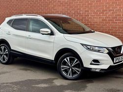 White Used 2020 Nissan Qashqai N-Connecta SUV | £11,199 (Good price)