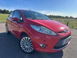 Red Used 2009 Ford Fiesta Titanium Hatchback | £2,990 (Fair price)