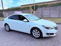 White Used 2015 Vauxhall Insignia SRi Hatchback | £2,499 (Fair price)