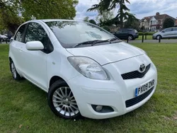 White Used 2009 Toyota Yaris SR Hatchback | £1,890 (Fair price)