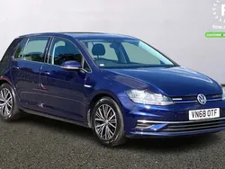 Blue Used 2018 VW Golf VII SE Hatchback | £12,499 (Fair price)
