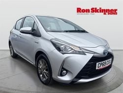 Silver Used 2020 Toyota Yaris Hatchback | £12,799 (Good price)