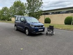 Blue Used 2020 Peugeot Rifter MPV | £10,950 (Super price)