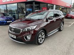 Red Used 2016 Kia Sorento 4 SUV | £19,000 (Expensive)