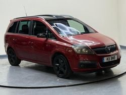Red Used 2006 Vauxhall Zafira SRi MPV | £2,495 (Fair price)