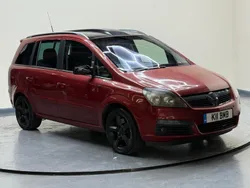 Red Used 2006 Vauxhall Zafira SRi MPV | £2,495 (Fair price)