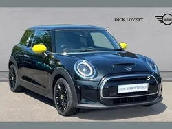 Black Used 2022 Mini Cooper S Level 2 Hatchback | £13,995 (Fair price)