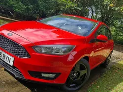 Red Used 2015 Ford Focus Zetec Hatchback | £5,150 (Fair price)