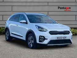 White Used 2022 Kia Niro 2 SUV | £13,767 (Good price)
