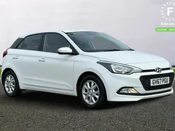 White Used 2017 Hyundai i20 SE Hatchback | £8,699 (Fair price)