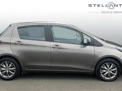 Yellow Used 2018 Toyota Yaris Hybrid | £10,144 (Fair price)