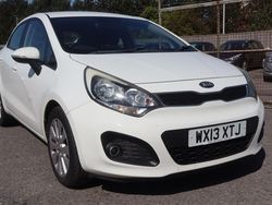 White Used 2013 Kia Rio Hatchback | £4,995 (Fair price)