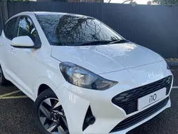 White New 2024 Hyundai i10 Advanced Hatchback | £15,995 (Fair price)