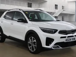 White Used 2024 Kia Stonic 4 SUV | £19,999 (Fair price)