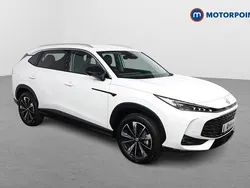 White New 2025 MG HS Trophy SUV | £22,899 (Expensive)