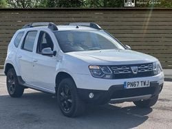 White Used 2017 Dacia Duster Prestige SUV | £7,995 (Fair price)