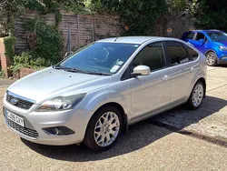 Silver Used 2009 Ford Focus Zetec Hatchback | £4,495 (Expensive)