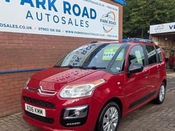 Red Used 2016 Citroën C3 Picasso MPV | £4,795 (Fair price)