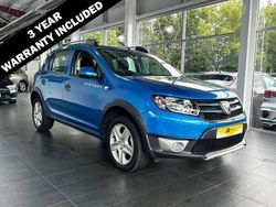 Blue Used 2016 Dacia Sandero Lauréate Hatchback | £6,695 (Fair price)
