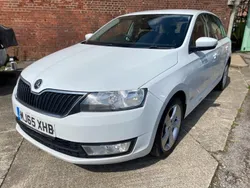 White Used 2015 Skoda Rapid SE Hatchback | £5,480 (Fair price)