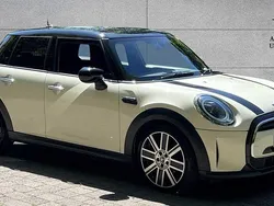 White Used 2022 Mini Cooper Exclusive Hatchback | £17,499 (Fair price)