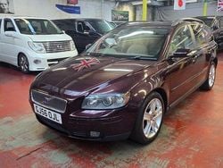 Mauve/purple Used 2006 Volvo V50 SE Estate | £2,495 (Fair price)