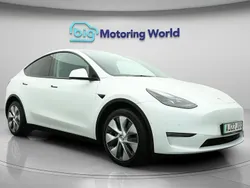 White Used 2022 Tesla Model Y Long Range AWD SUV | £24,200 (Fair price)