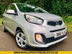 Silver Used 2012 Kia Picanto Hatchback | £4,199 (Fair price)