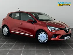 Red Used 2020 Renault Clio V Play Hatchback | £8,995 (Super price)