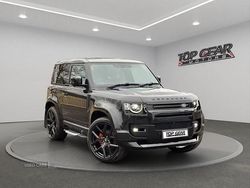 Black Used 2021 Land Rover Defender SE SUV | £45,495 (Fair price)