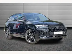 Black Used 2025 Audi Q7 Black Edition SUV | £60,990 (Expensive)