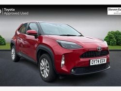 Used 2025 Toyota Yaris Hybrid Estate | £21,384 (Good price)